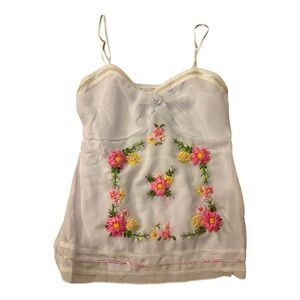American Vintage White Floral Embroidered Tank Top